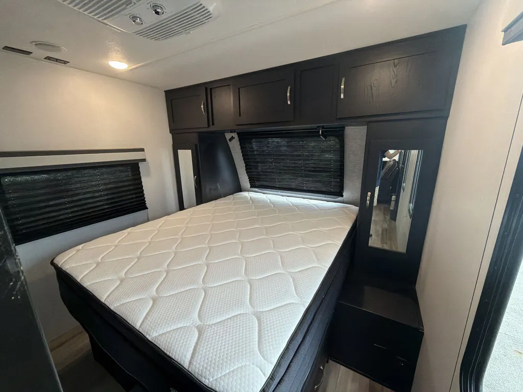 2022 Coachmen Freedom Express Ultra Lite 274RKS, Photos photo 15