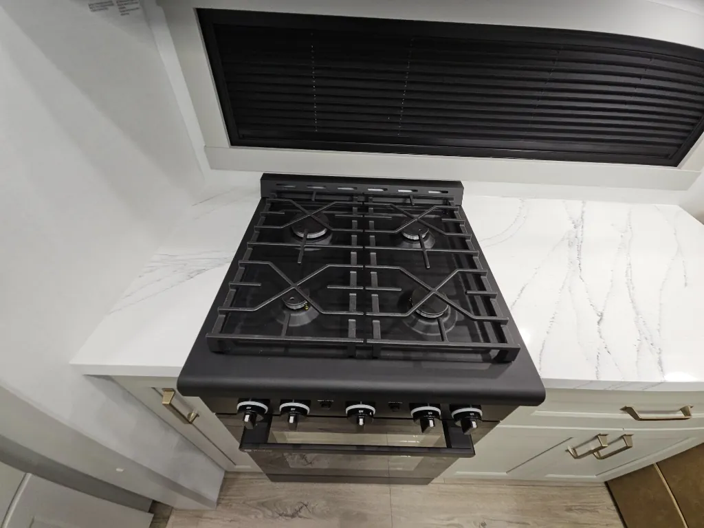 2026 Brinkley Model G 3950, Kitchen photo 14