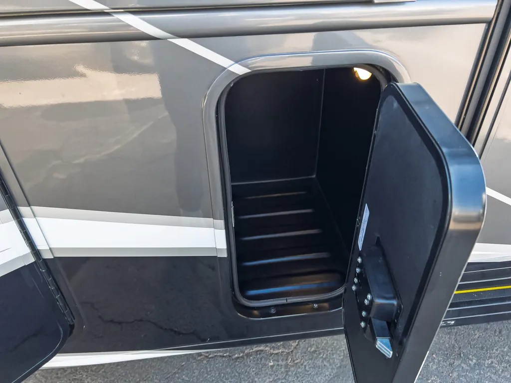 2027 Entegra Coach Vision XL 36C, Photos photo 28