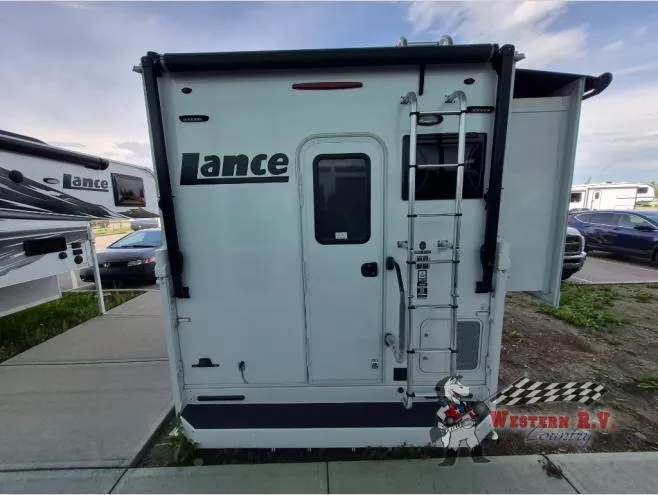2026 Lance Lance Truck Campers 855S - Photo 4
