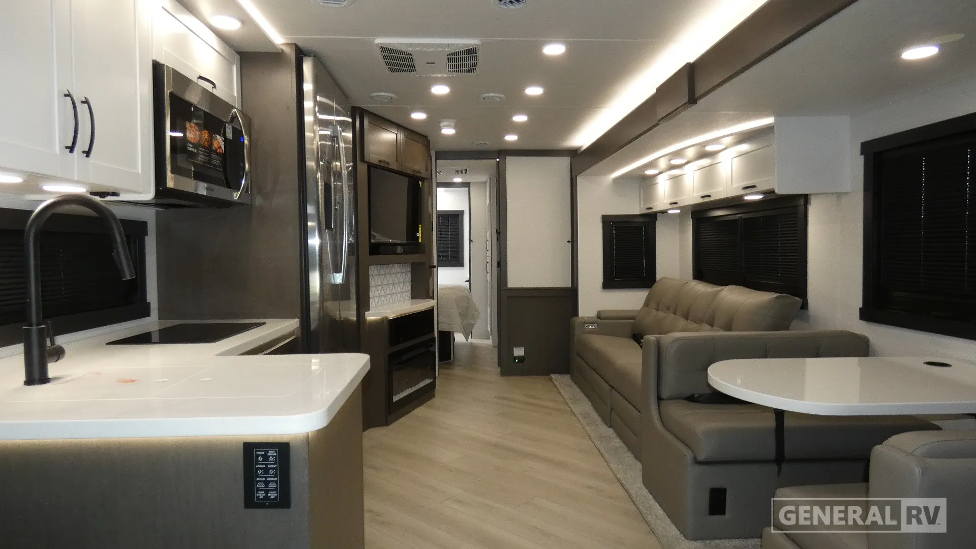 2026 Entegra Coach Accolade 37K - Photo 3