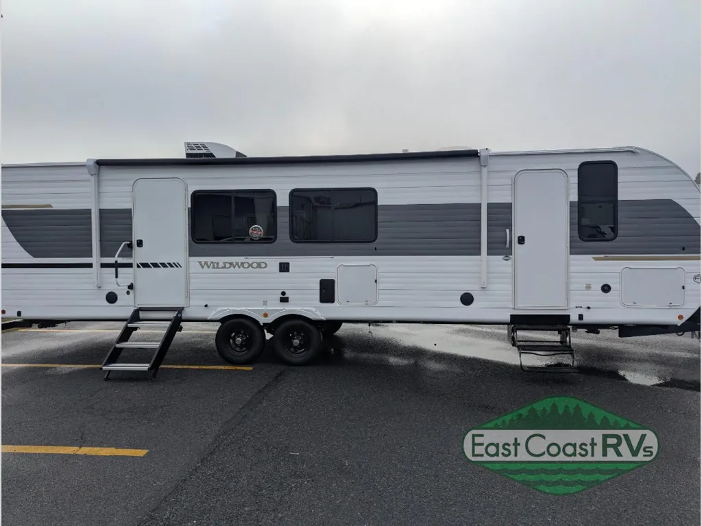 2026 Forest River Wildwood 300ICE, Photos photo 2