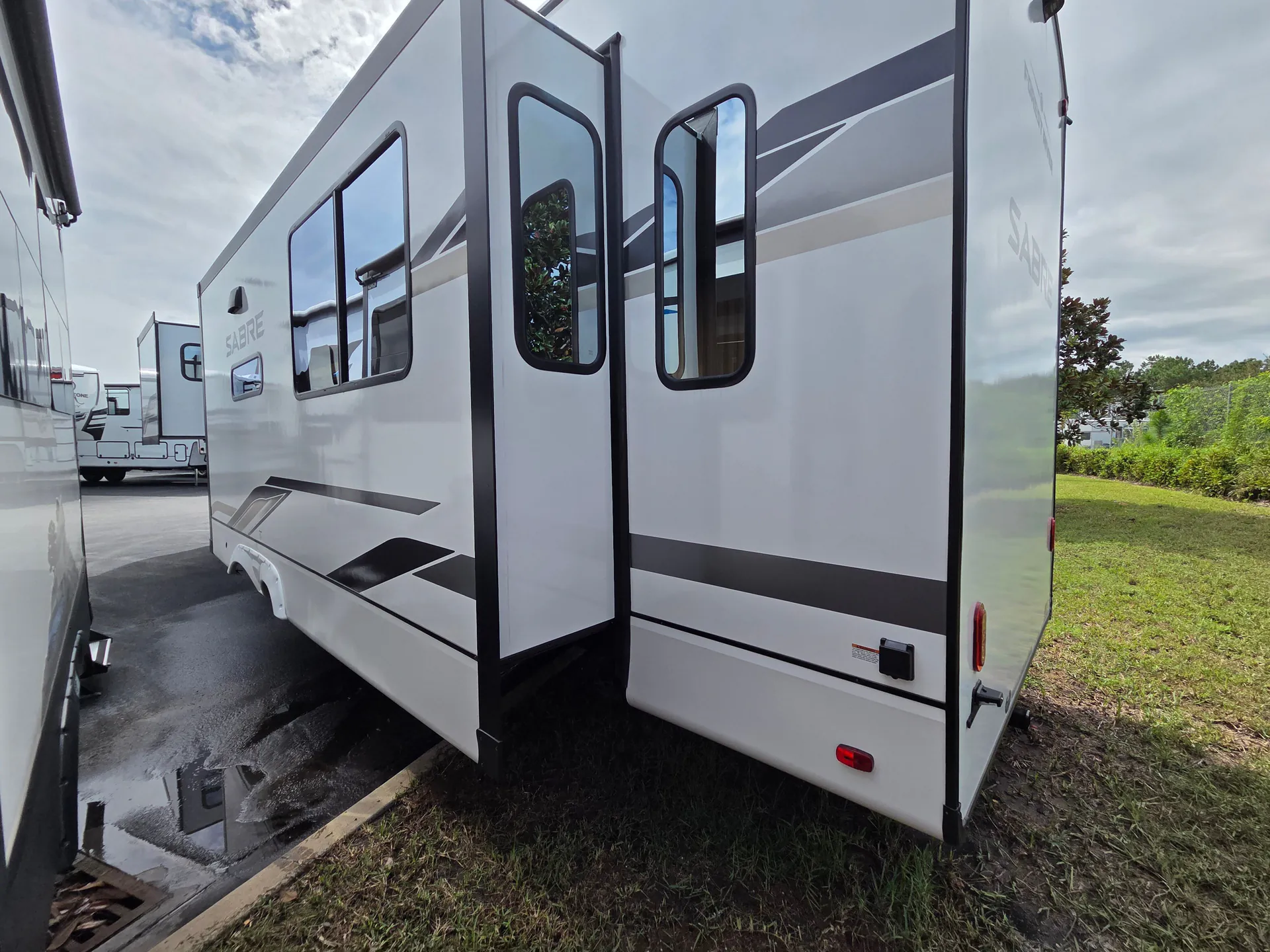 2026 Forest River Sabre 33RLP — Photo 5