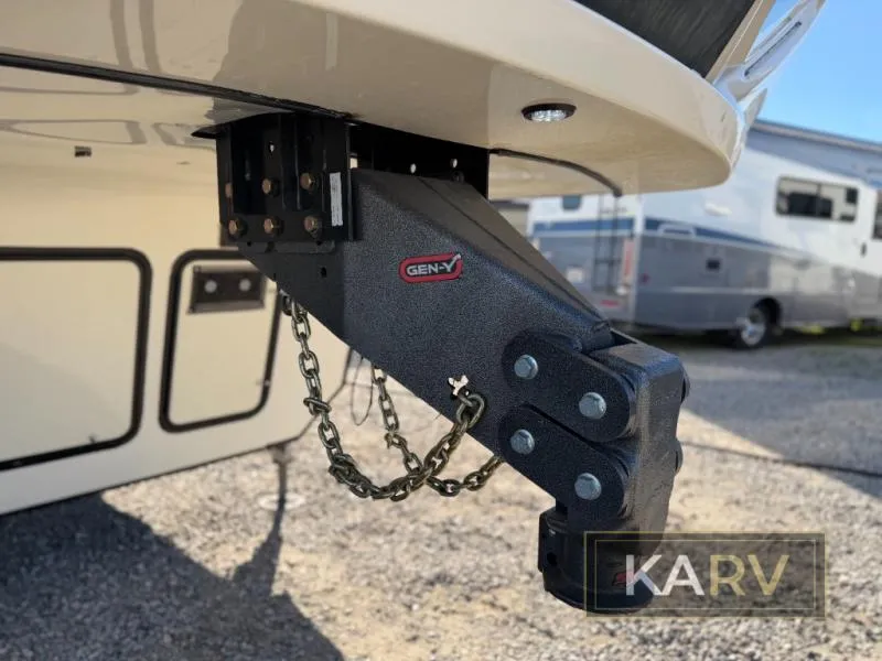 2018 Keystone Montana 3701LK - Photo 4