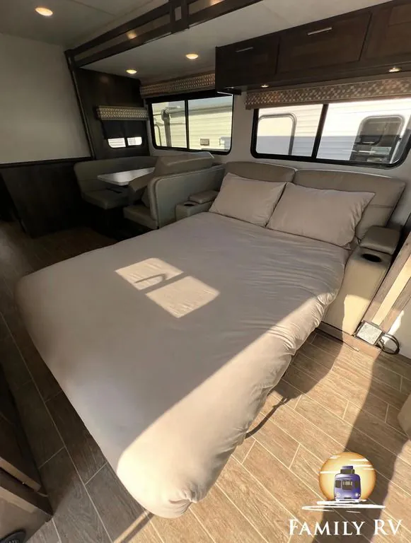 2024 Forest River Georgetown 3 Series GT3 33B3, Photos photo 7