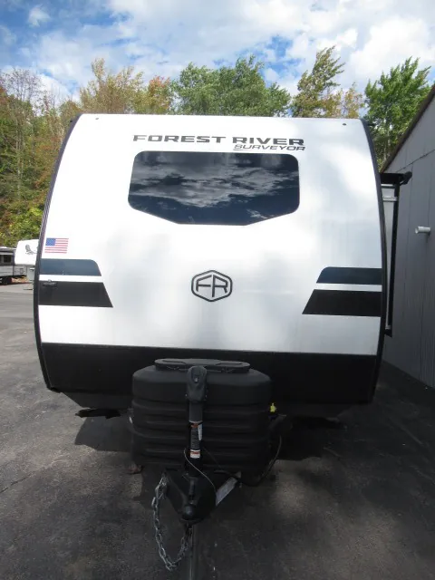 2025 Forest River Surveyor Legend 19RBLE, Photos photo 3