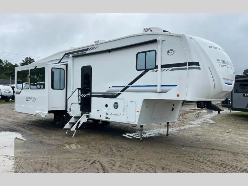 2026 Forest River Cherokee Arctic Wolf 289PANO - Photo 2