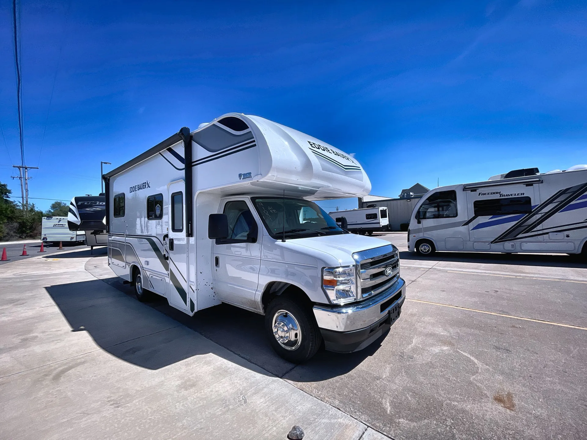 2026 Thor Motor Coach Freedom Eddie Bauer 21EB - Photo 2