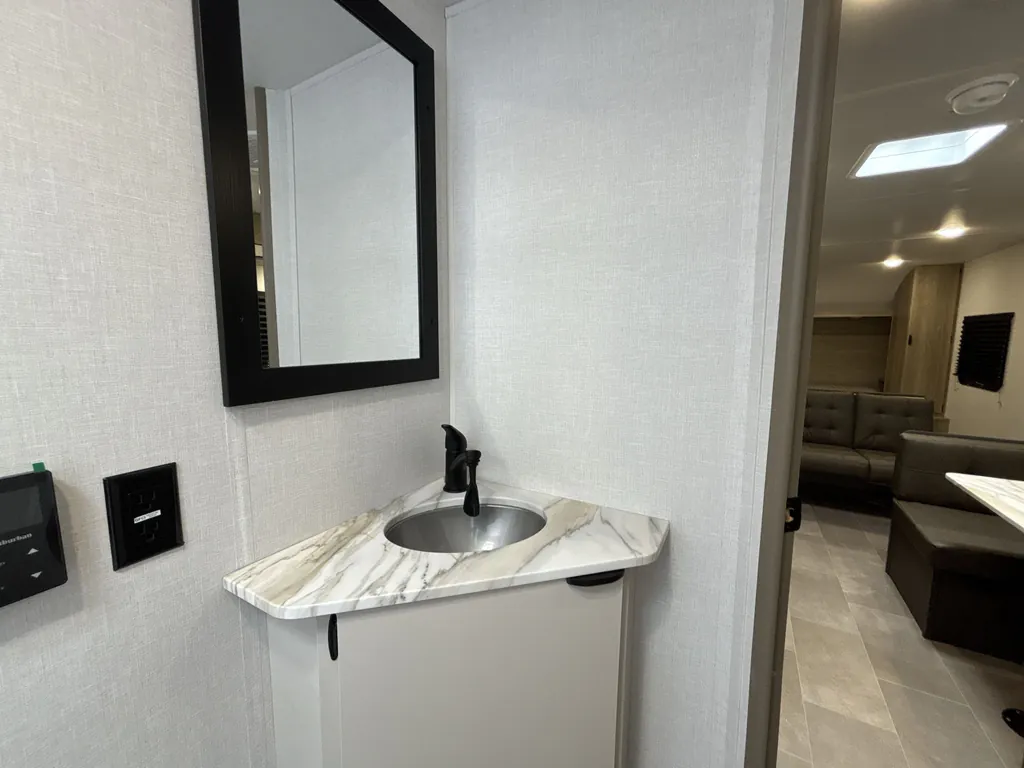 2027 Forest River Airelume 260, Photos photo 16