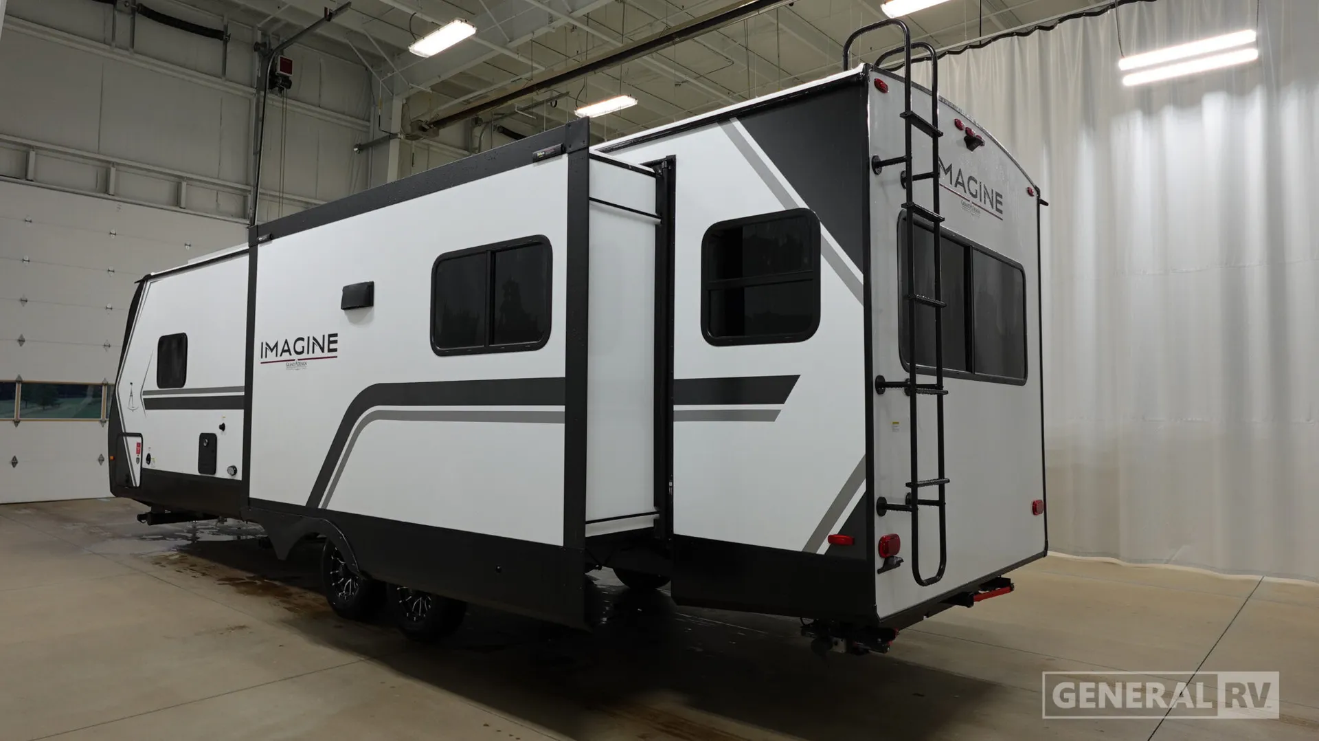 2026 Grand Design Imagine 2970RL - Photo 4