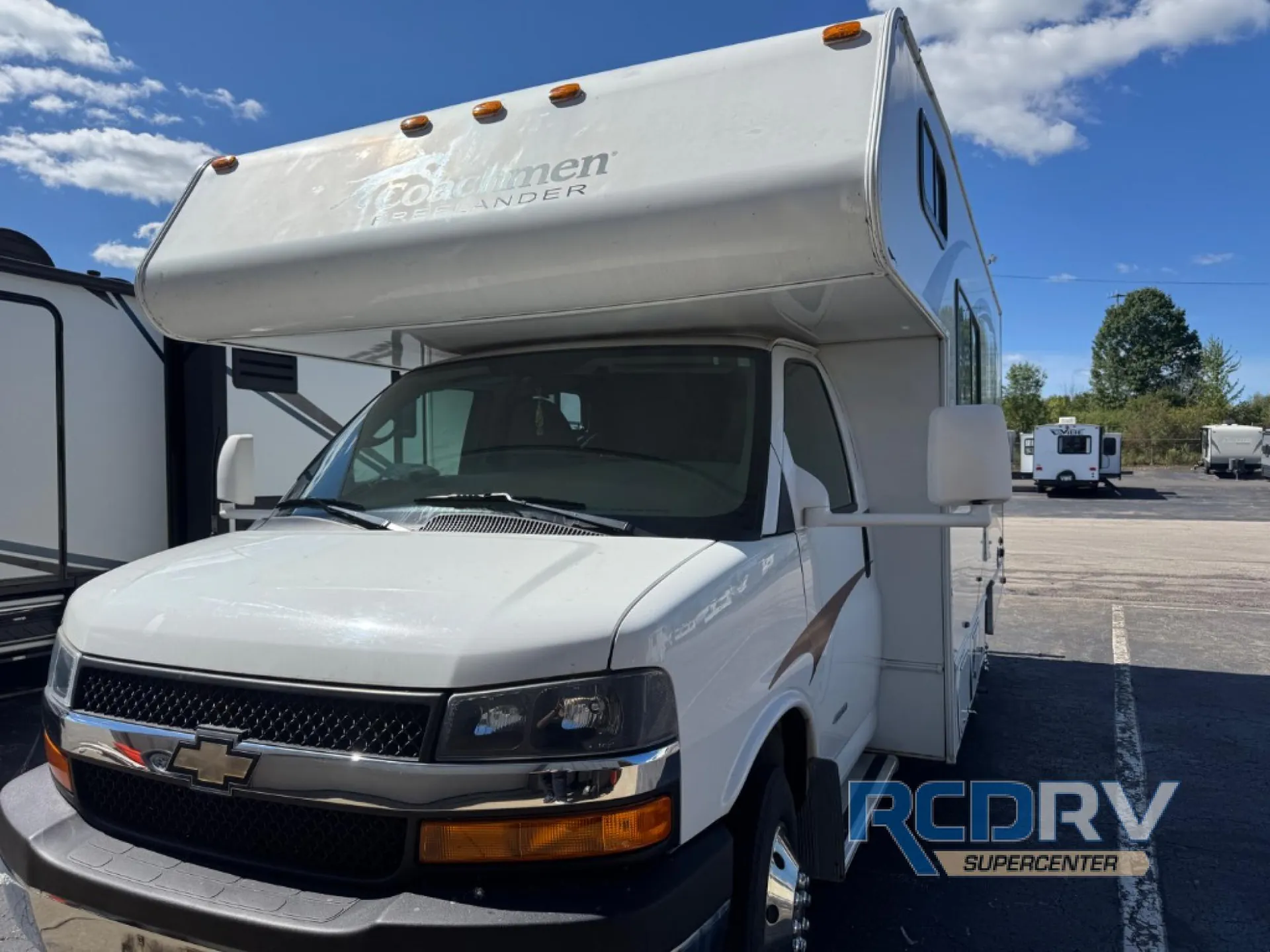 2012 Coachmen Freelander 21QB - Photo 3
