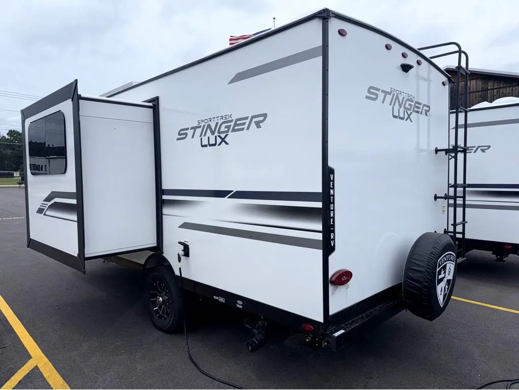 2026 Venture RV SportTrek Stinger STS161VUD - Photo 4