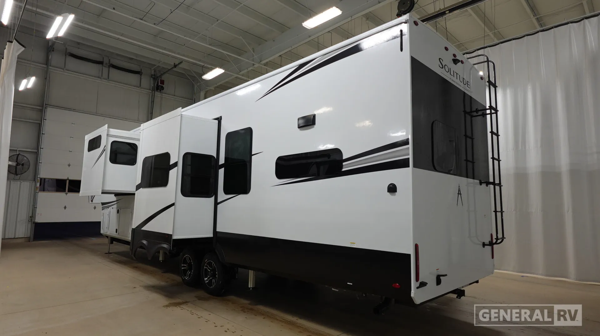 2026 Grand Design Solitude 417KB - Photo 4