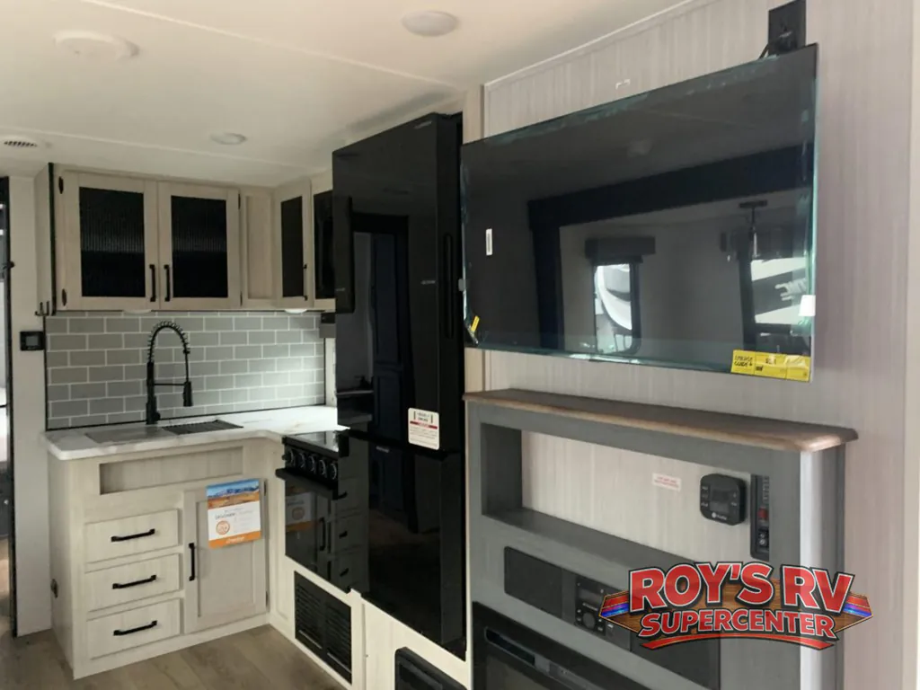 2026 Palomino Puma 337BH, Photos photo 12