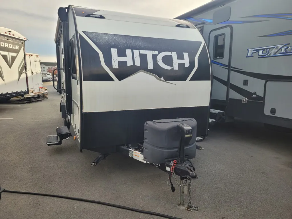 2022 Cruiser RV Hitch 18BHS - Photo 2