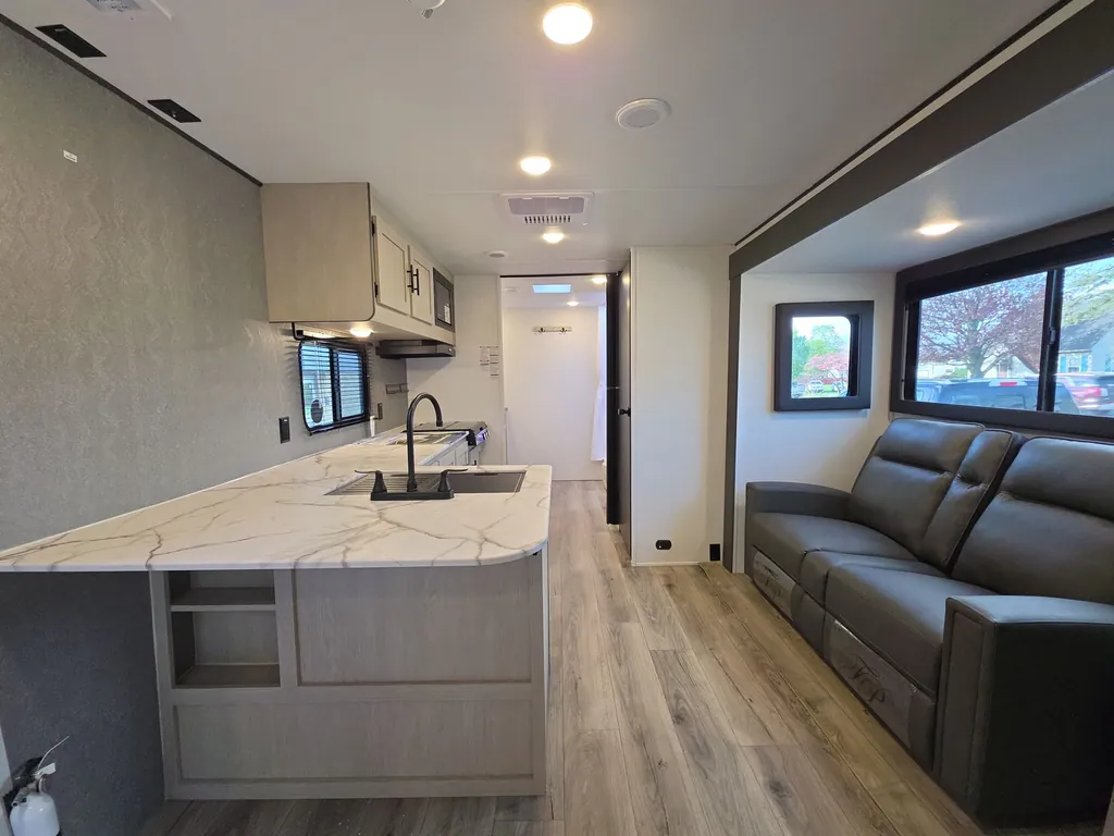 2026 Shasta RVs i-5 Edition 526RBS, Photos photo 10