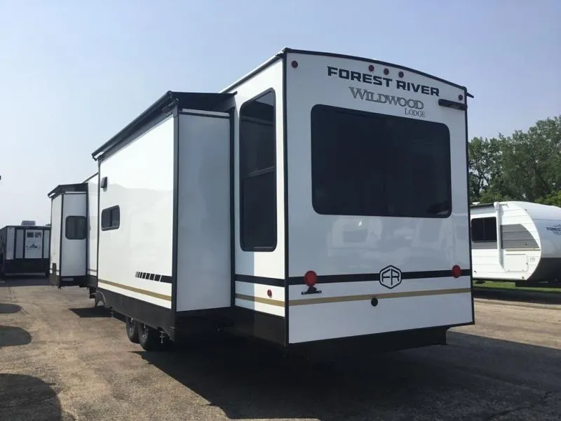 2025 Forest River Wildwood Lodge 40RLB - Photo 4
