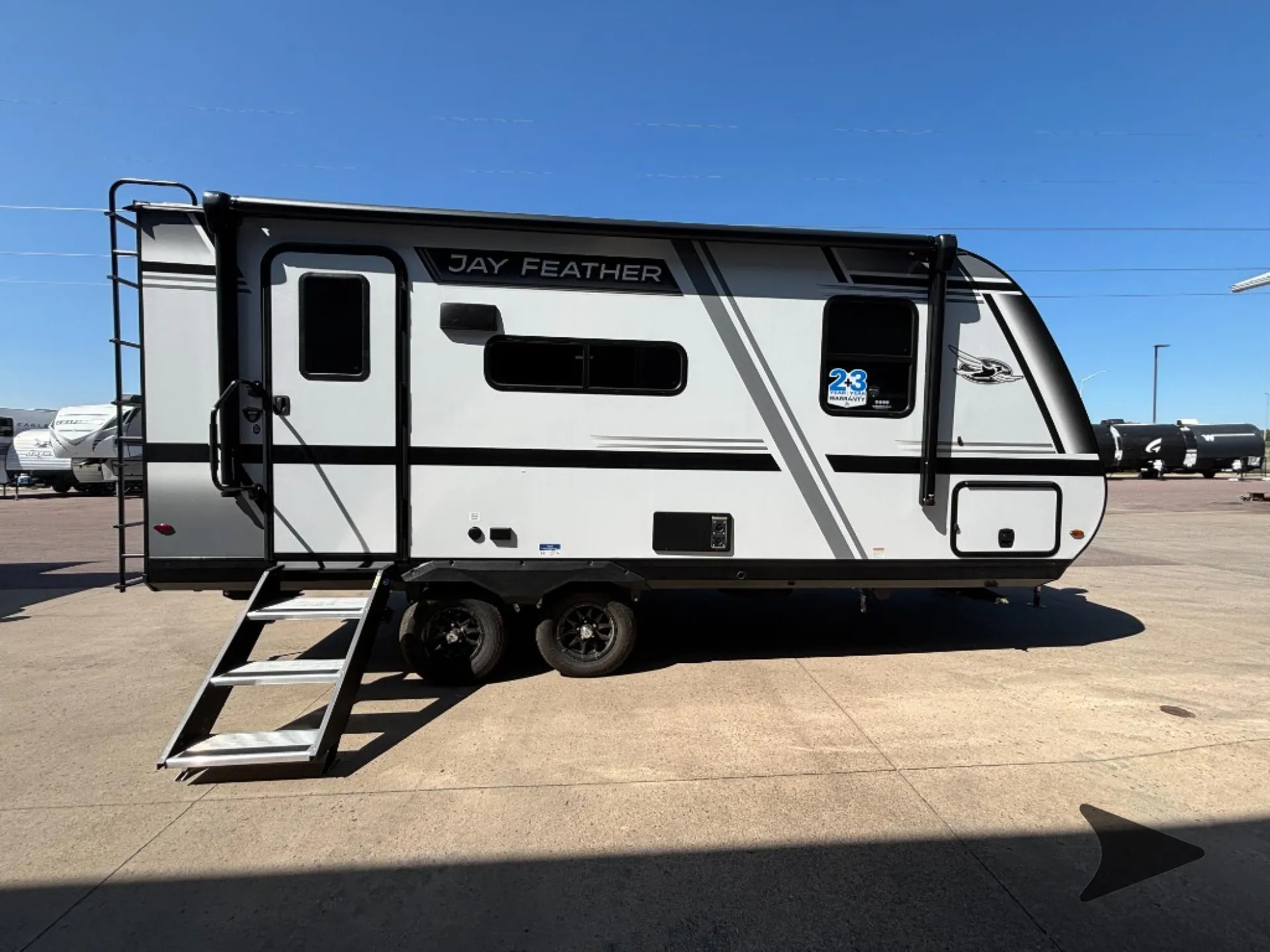 2027 Jayco Jay Feather 18RBF - Photo 4
