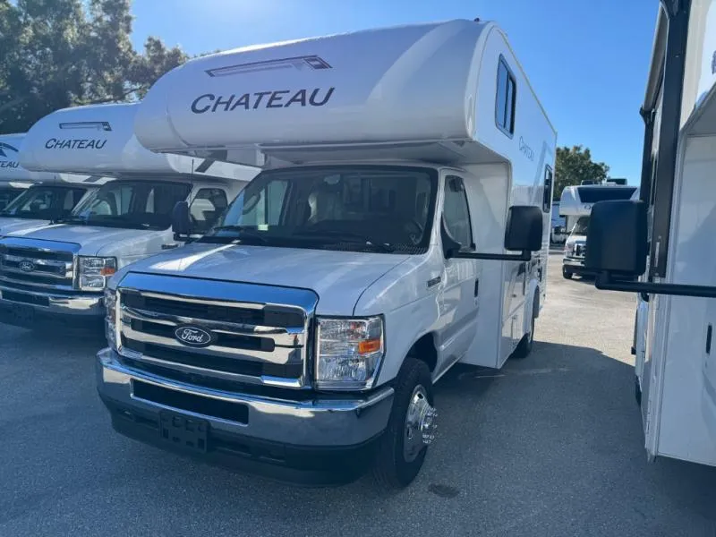 2026 Thor Motor Coach Chateau 19Z - Photo 3