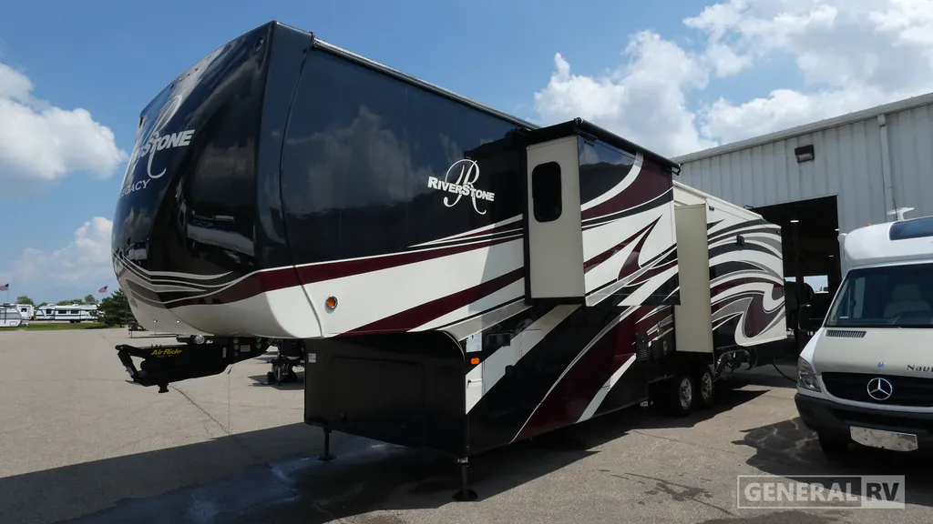 2018 Forest River Riverstone Legacy 38FB2, Photos photo 5