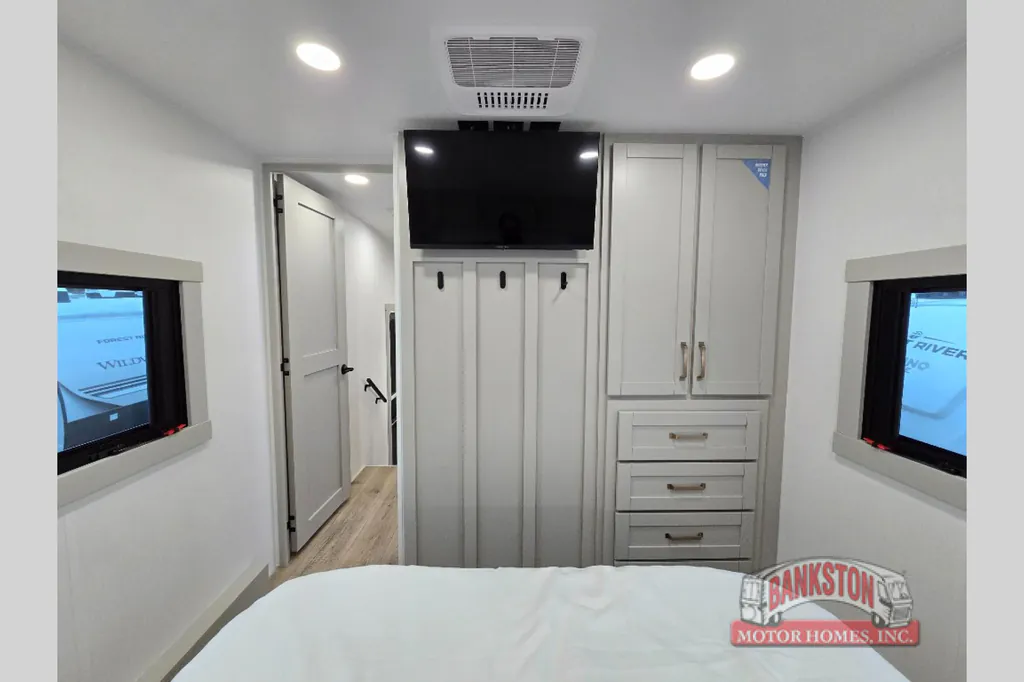 2026 Brinkley Model Z 2680, Photos photo 26