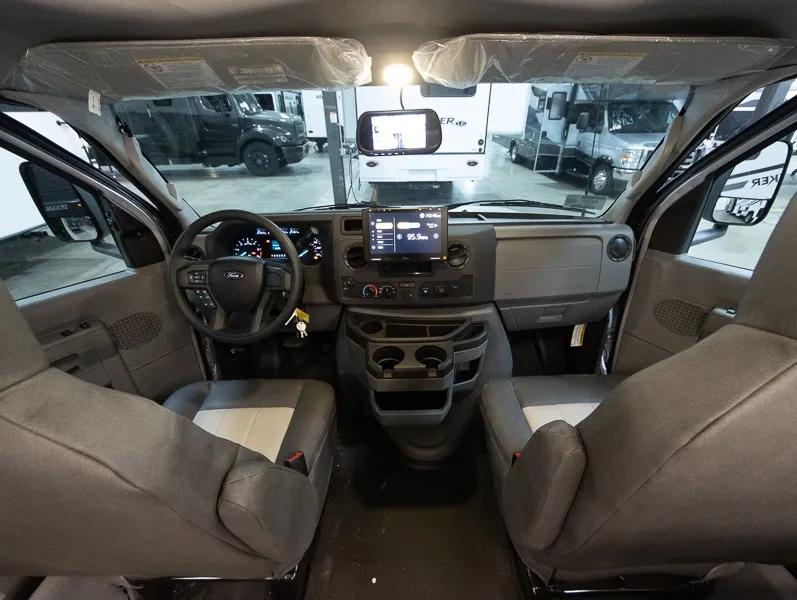 2025 Forest River Sunseeker 3050S — Photo 7