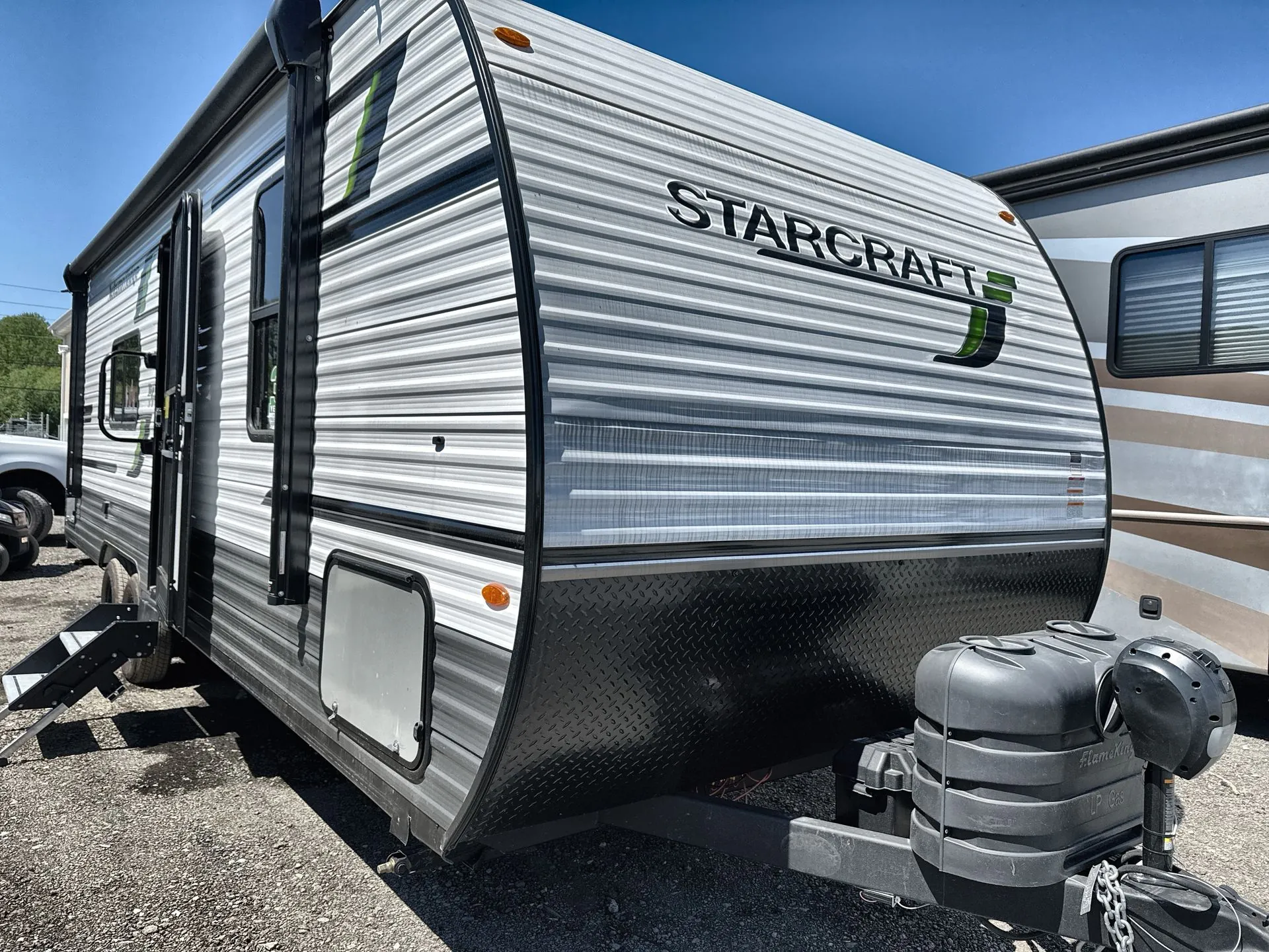 2025 Starcraft Autumn Ridge 26BH