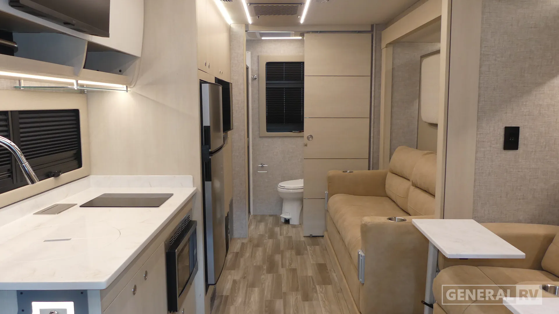 2026 Tiffin Wayfarer 25 XRW - Photo 3