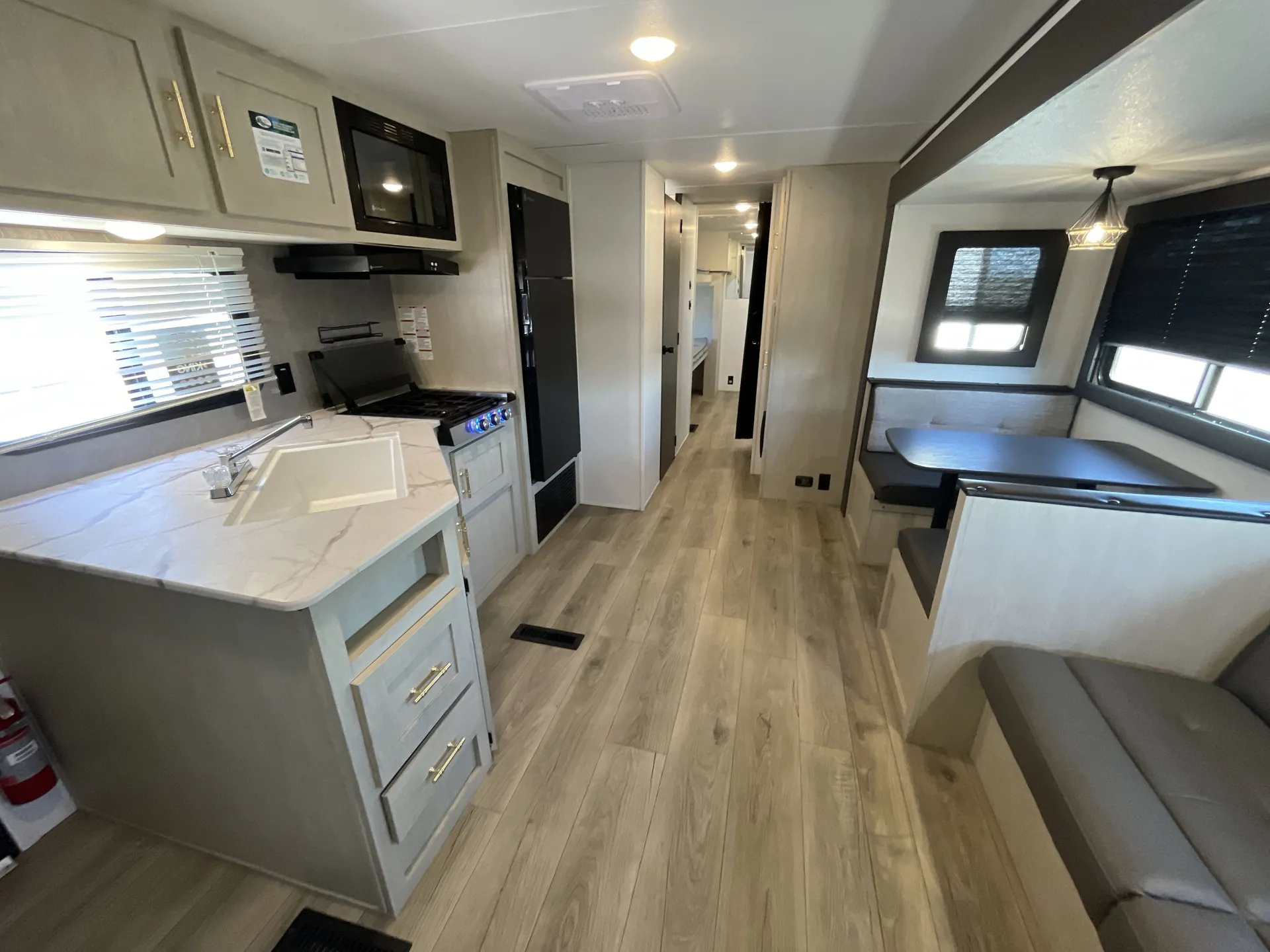 2025 Shasta Shasta I-5 532BEDS — living area main