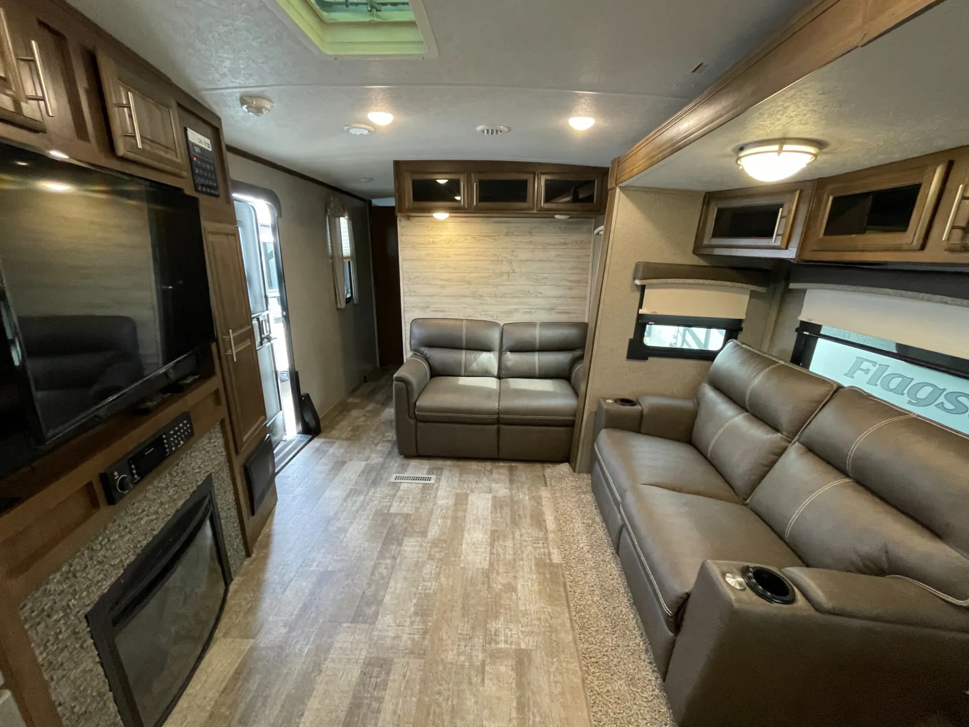 2020 Forest River Rockwood Signature Ultra Lite 8335BSS - Photo 4
