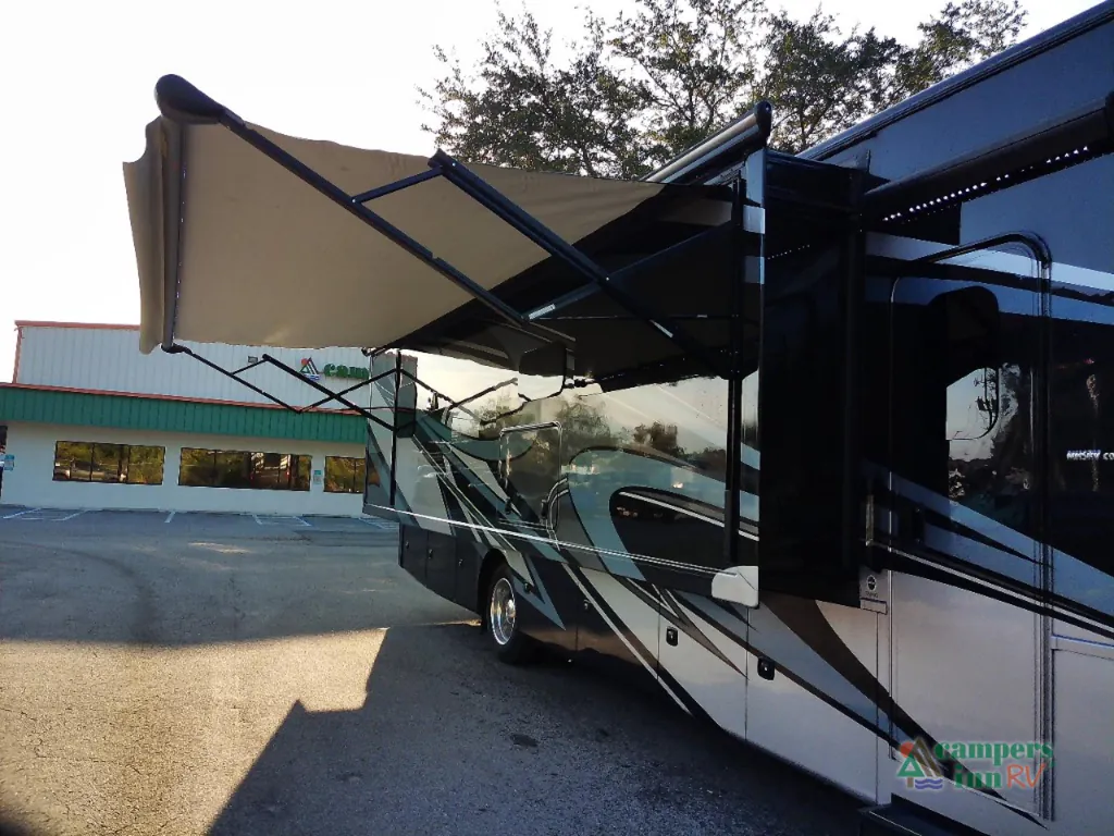 2021 Thor Motor Coach Challenger 35MQ, Photos photo 12