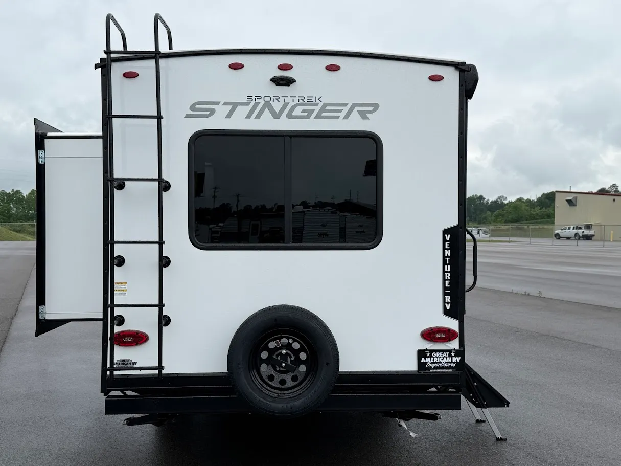 2026 Venture RV SportTrek Stinger STS232VRL - Photo 4