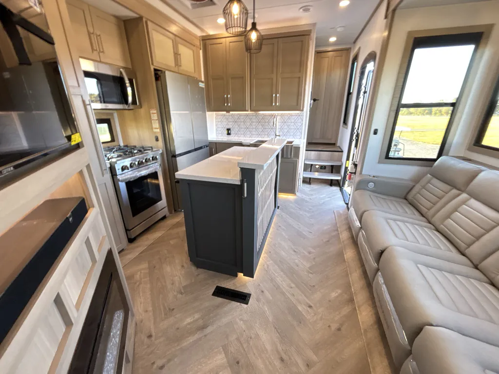 2026 Keystone Raptor 415, Photos photo 30