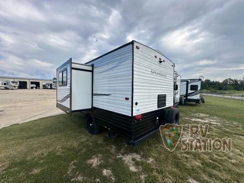 2022 Keystone Springdale Mini 1740RK - Photo 4