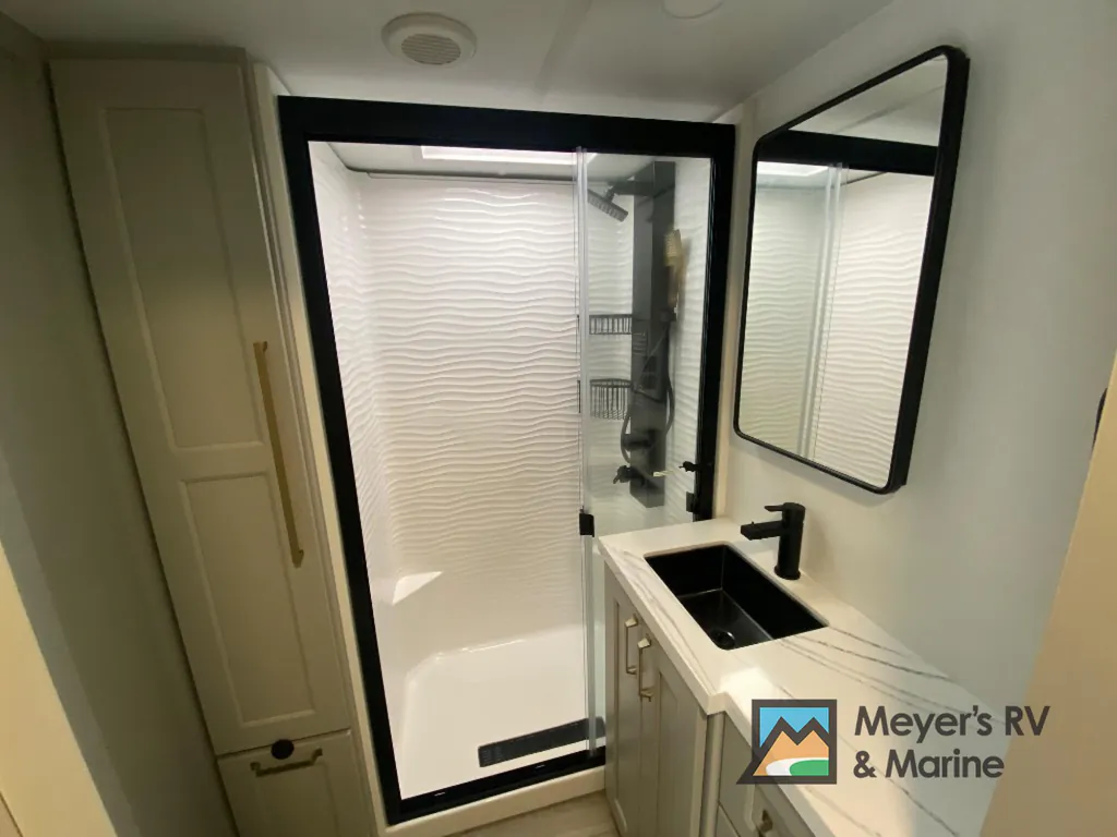 2026 Brinkley Model G 4100, Photos photo 20