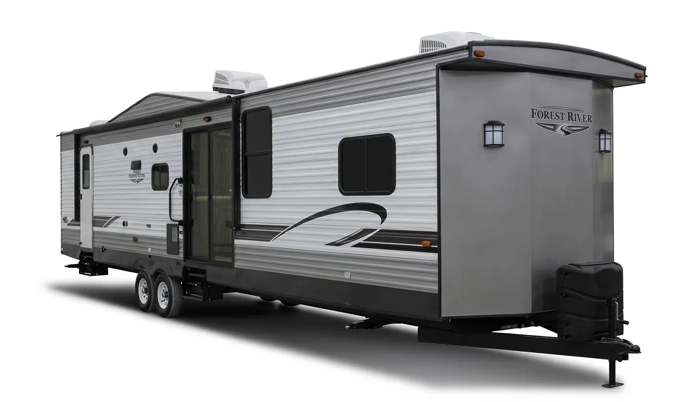 Forest River Wildwood DLX 39FDEN exterior
