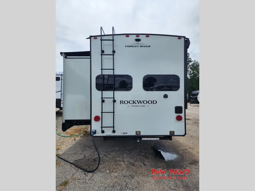 2026 Forest River Rockwood Signature R301RKS, Photos photo 4