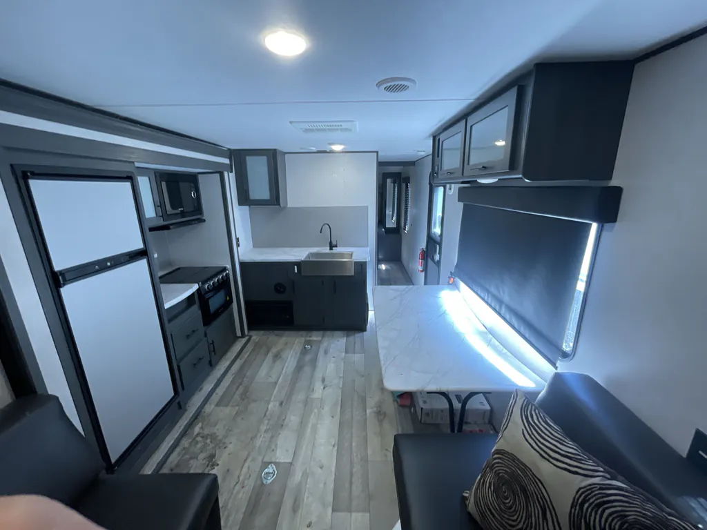 2025 Forest River Puma Vista 401RLFT, Photos photo 3