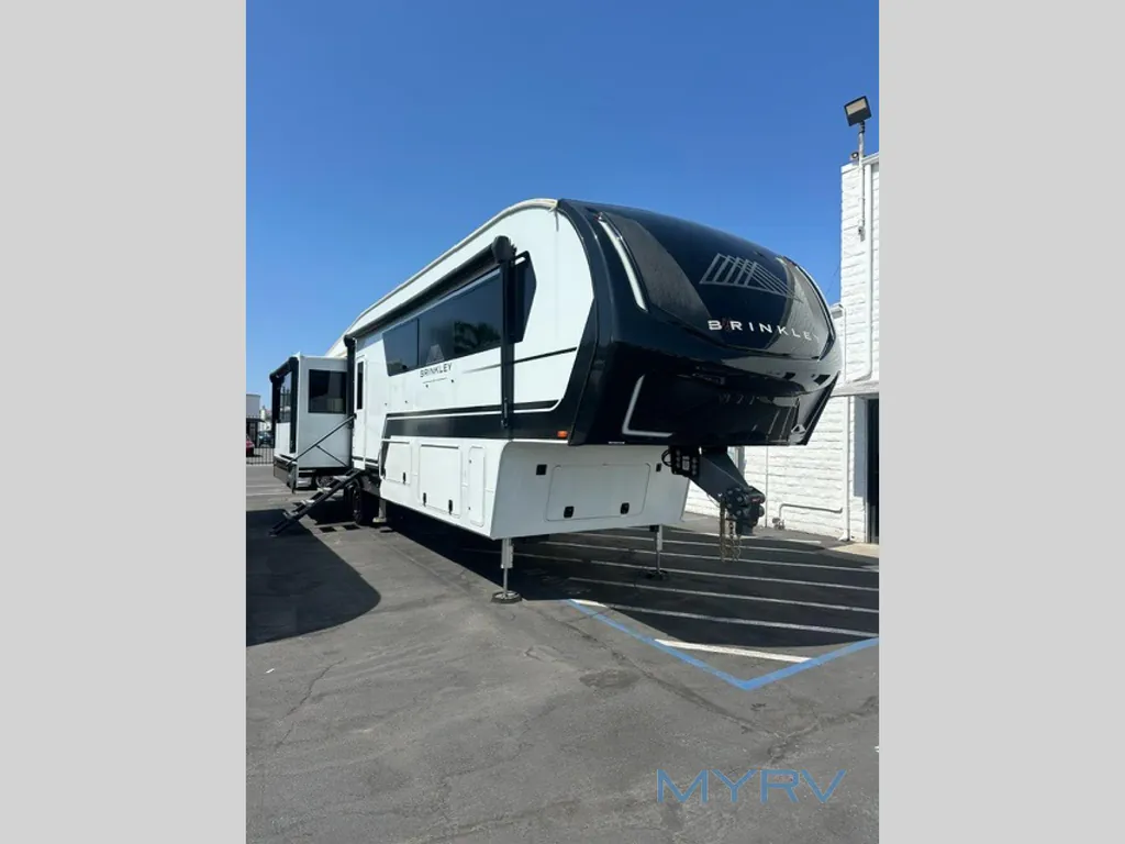 2025 Brinkley Model Z 3610, Photos photo 2
