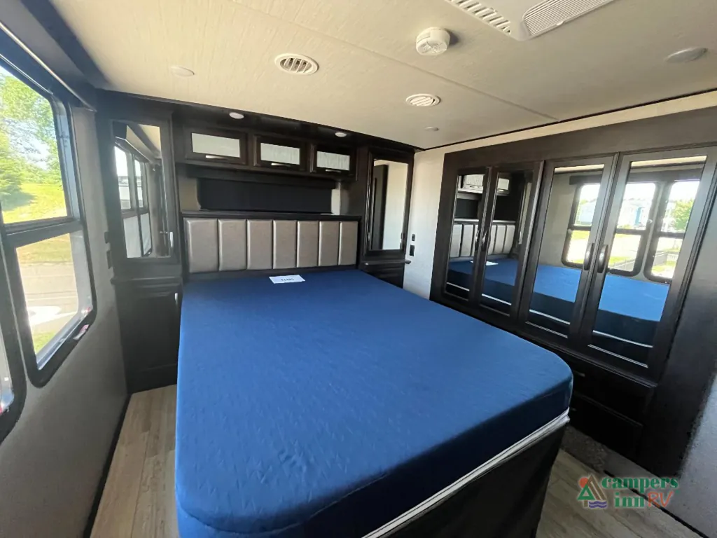 2018 Grand Design Momentum 376TH, Photos photo 33