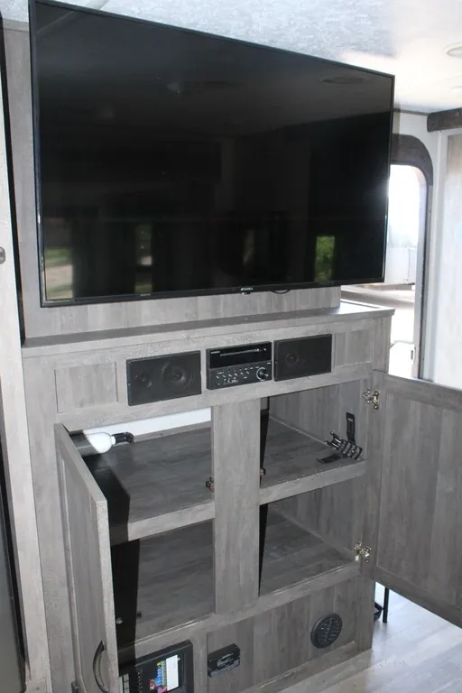 2020 Forest River Vibe 28BH, Photos photo 17