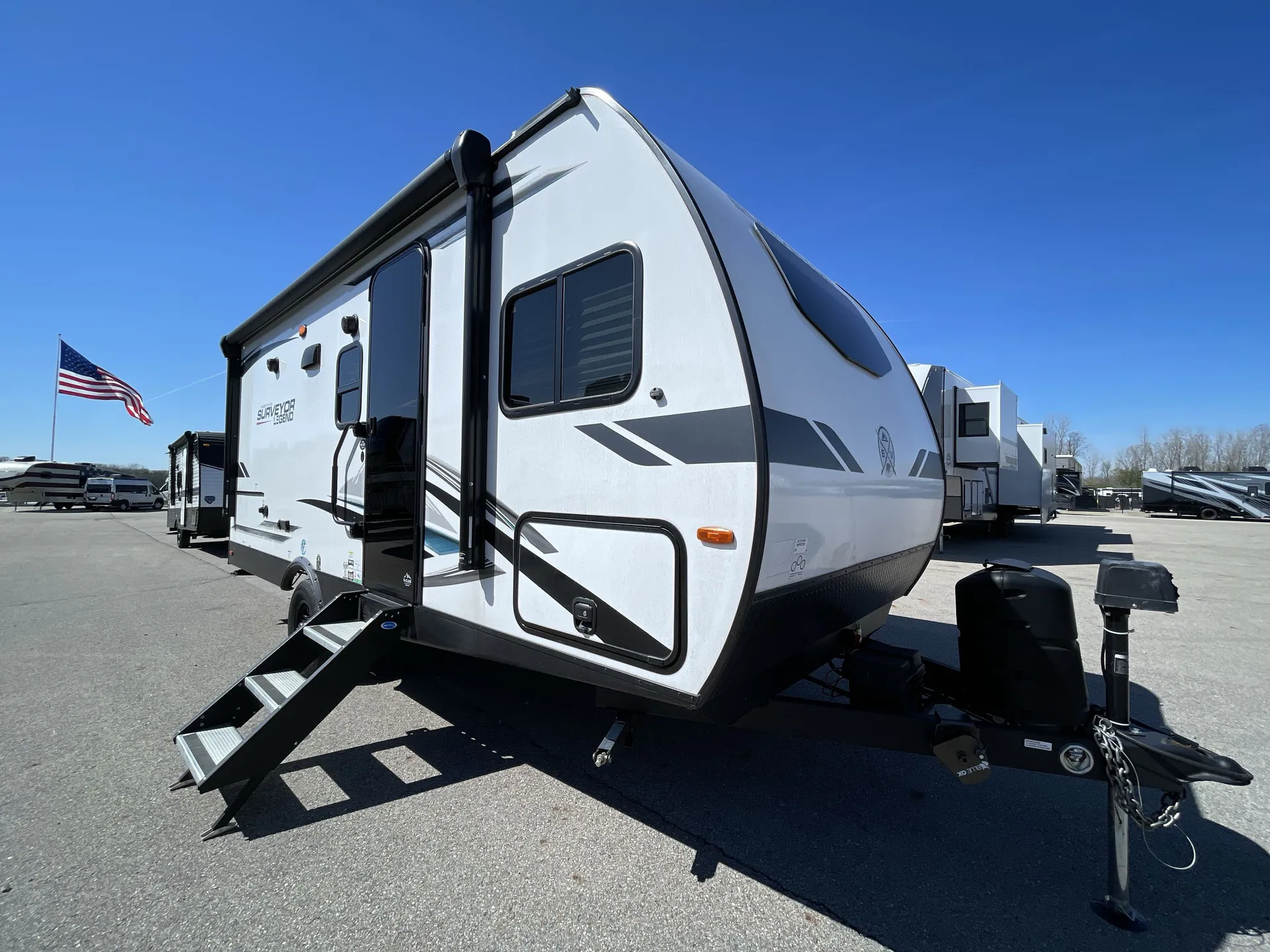 2023 Forest River Surveyor Legend 19BHLE - Photo 2