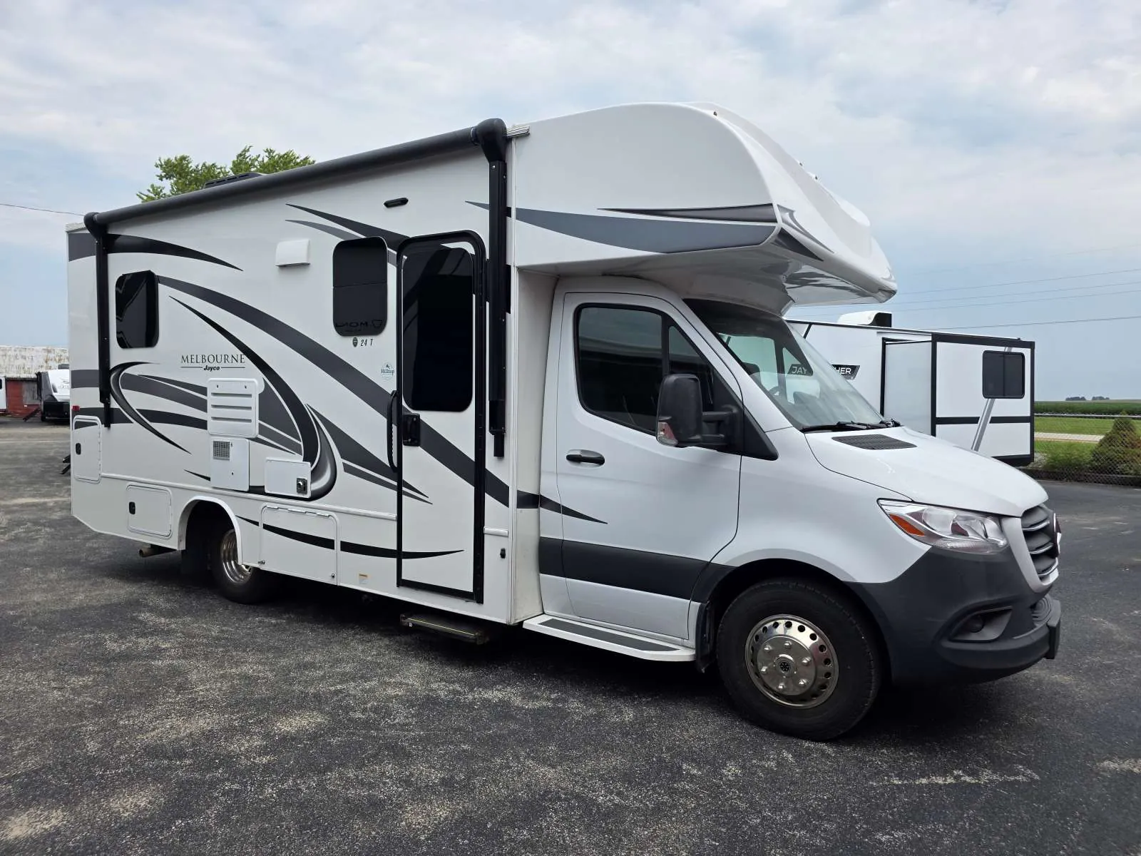 2021 Jayco Melbourne 24T - Photo 2
