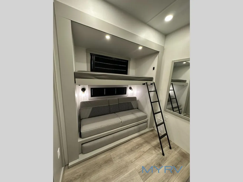 2025 Brinkley Model Z 3610, Photos photo 34