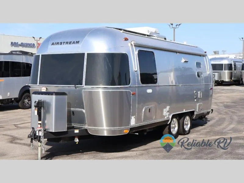 2026 Airstream Flying Cloud 23FB - Photo 4
