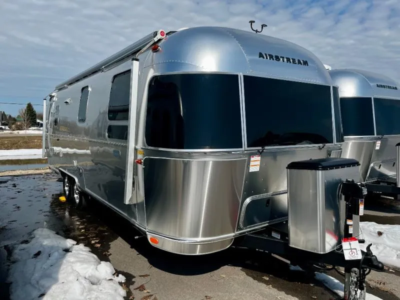 2026 Airstream Globetrotter 27FB - Photo 2