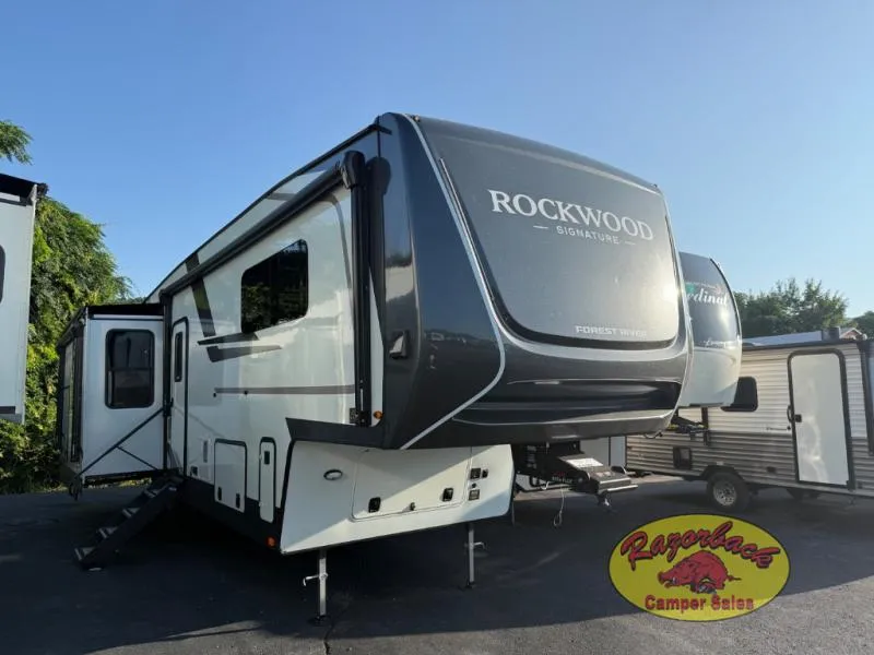 2027 Forest River Rockwood Signature 372RL - Photo 2