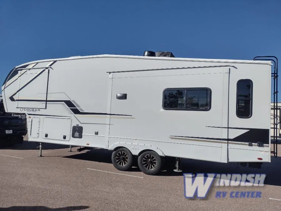 2026 Keystone Cougar Half-Ton 27SGS - Photo 4