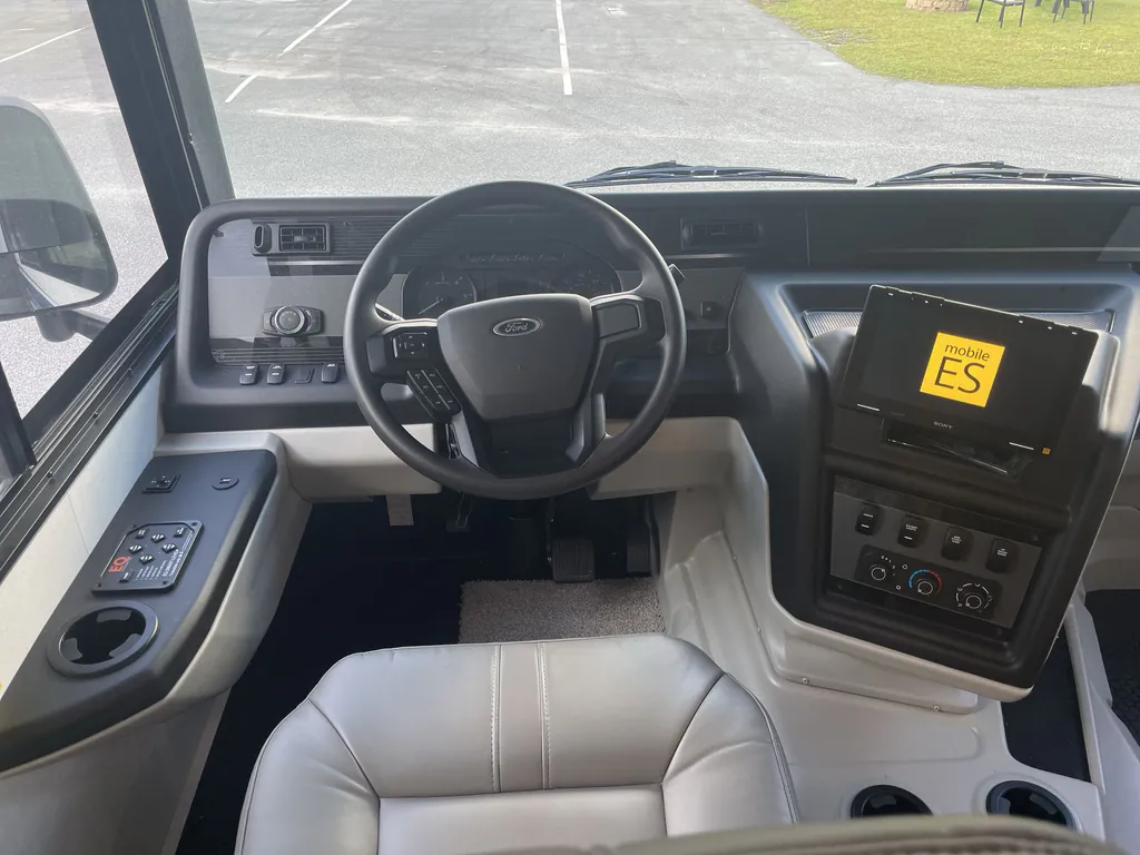 2027 Entegra Coach Vision XL 36C, Photos photo 24