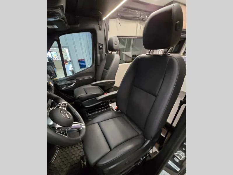 2026 Tiffin Motorhomes GH2 New    GH2 - Photo 2
